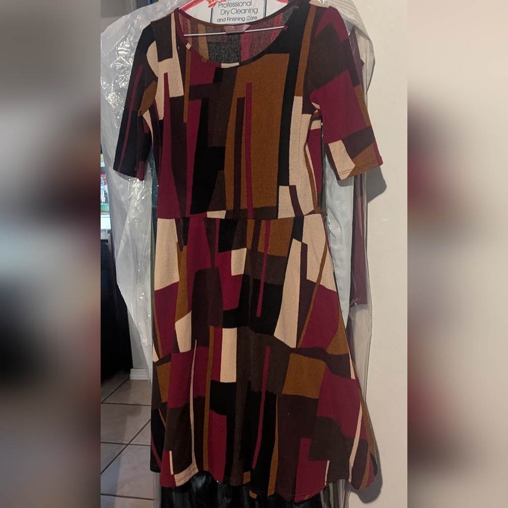 SJS Burgundy and Brown Geometric Midi Dress